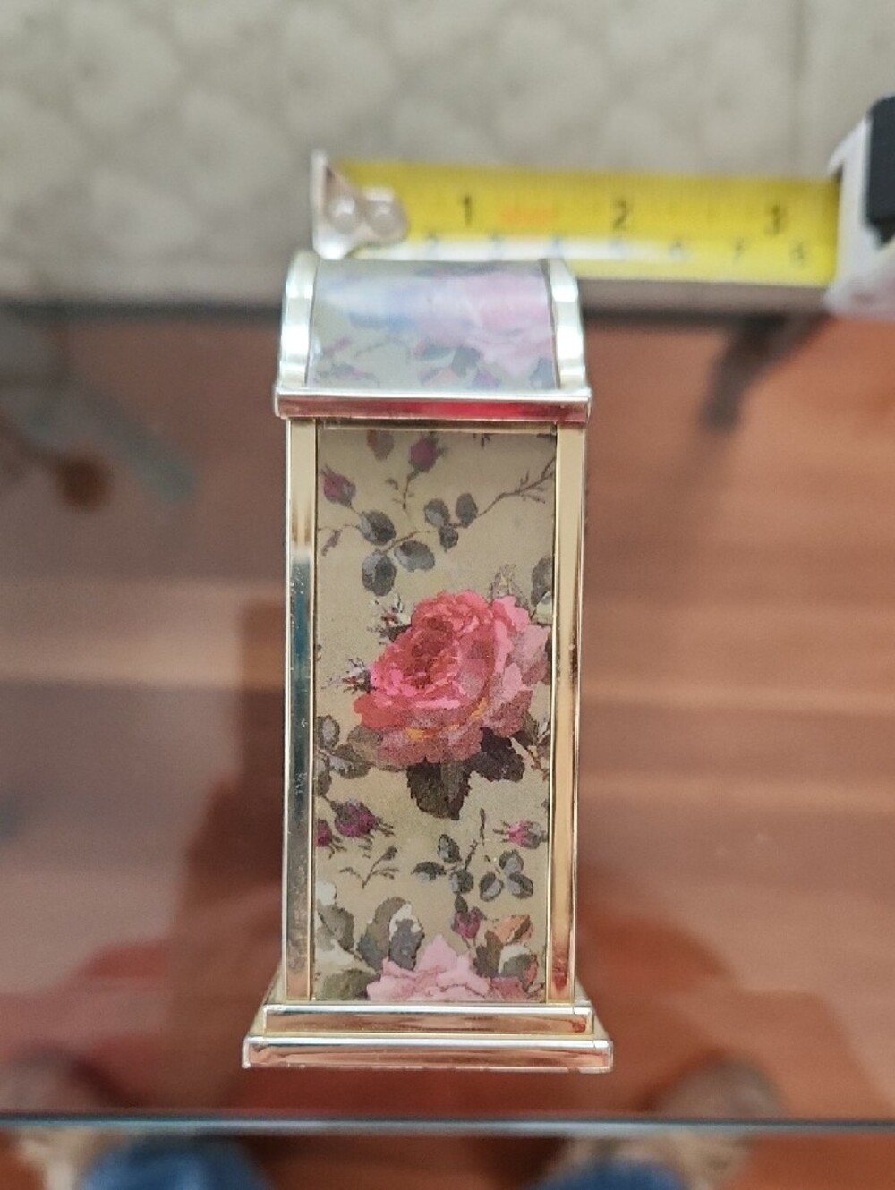 Vintage Linden Rose-Print Pink and Cream Clock - Picture 2 of 2